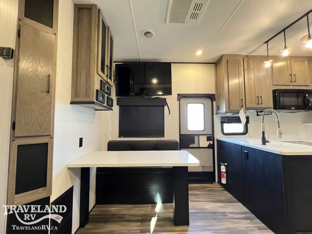 2022 HEARTLAND ROAD WARRIOR 414RW - Image 16