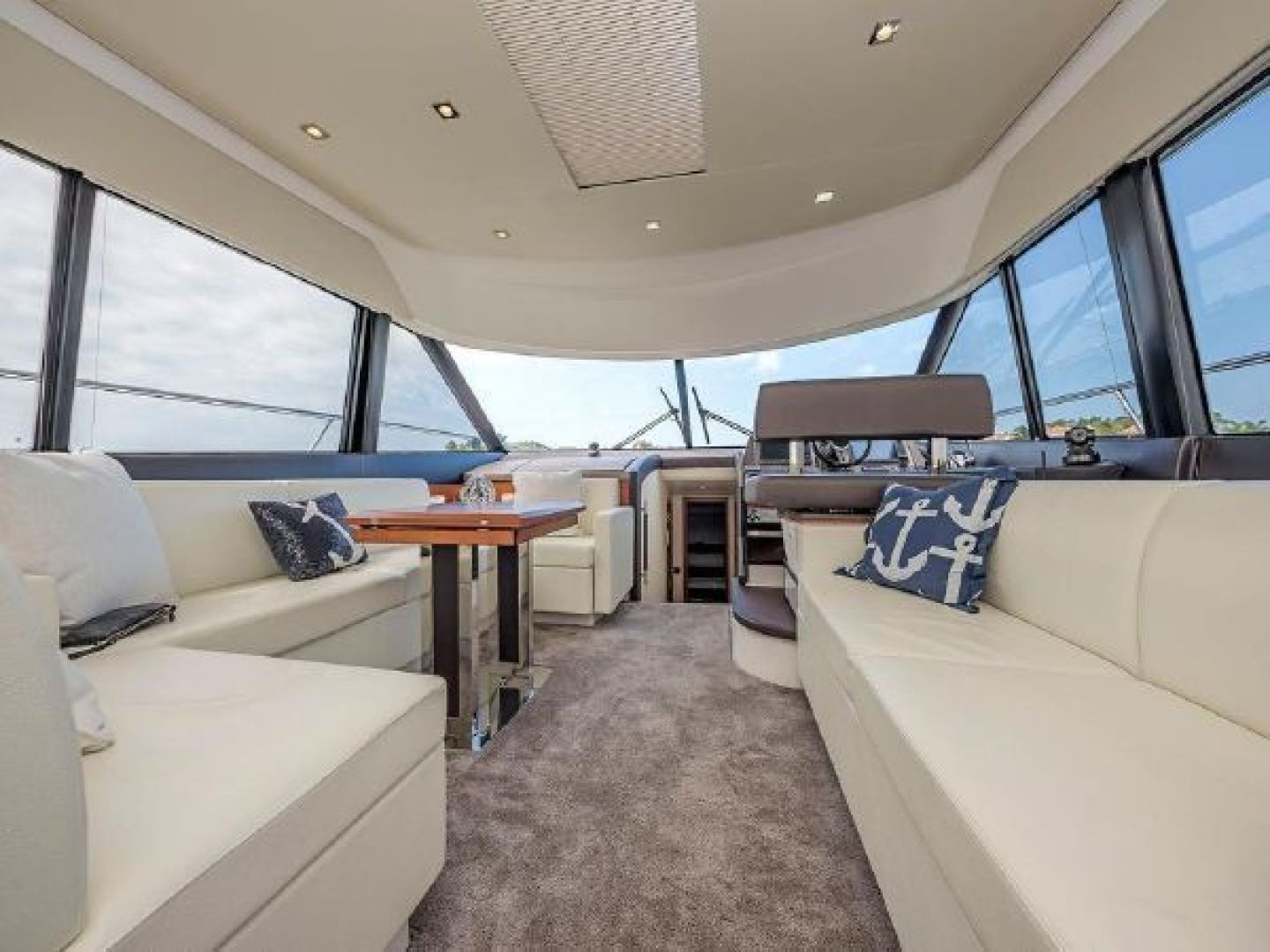 2015 PRESTIGE PRESTIGE 550 Base - Image 2