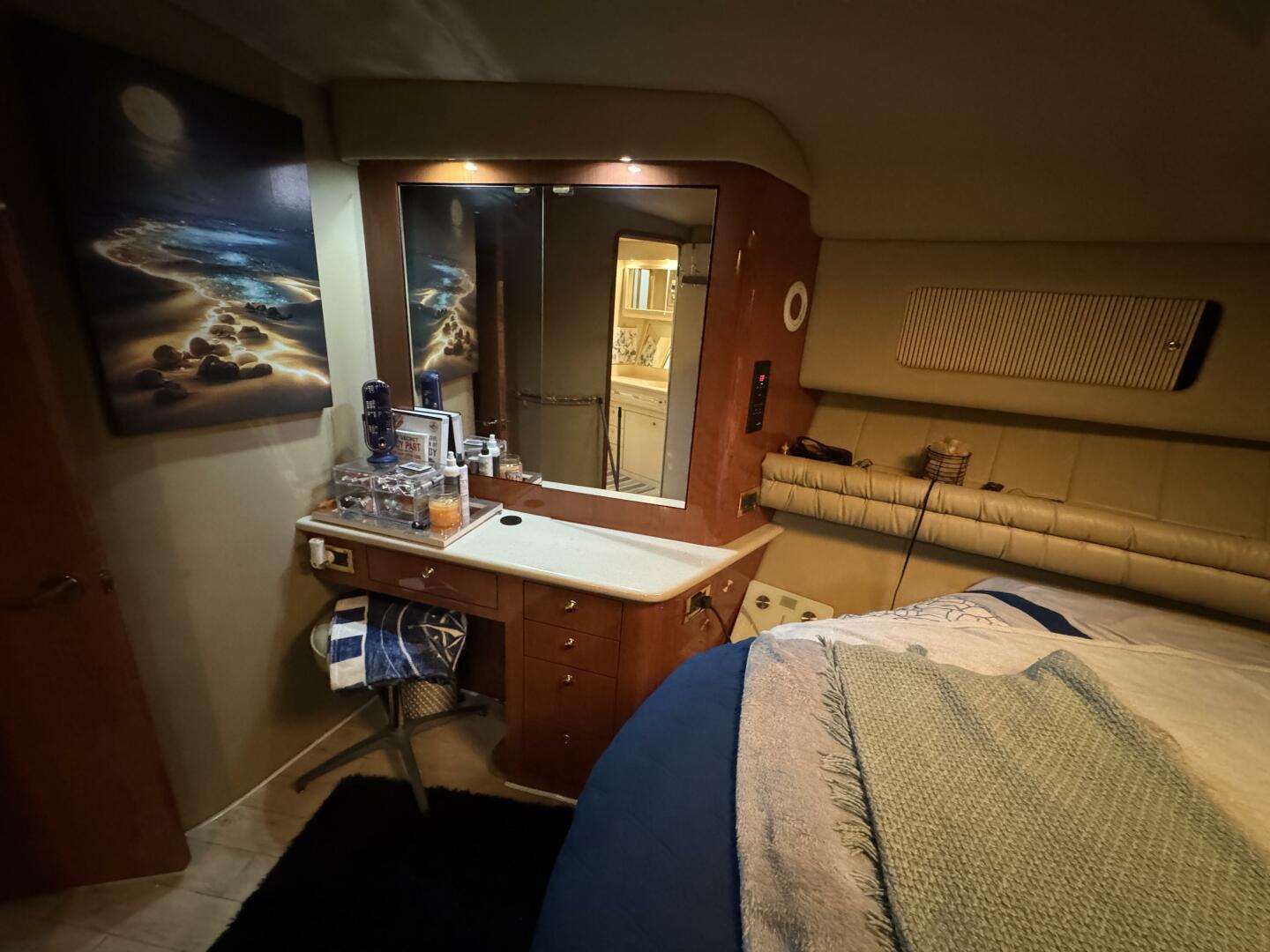 1998 Sea Ray 550 Sedan Bridge - Image 32