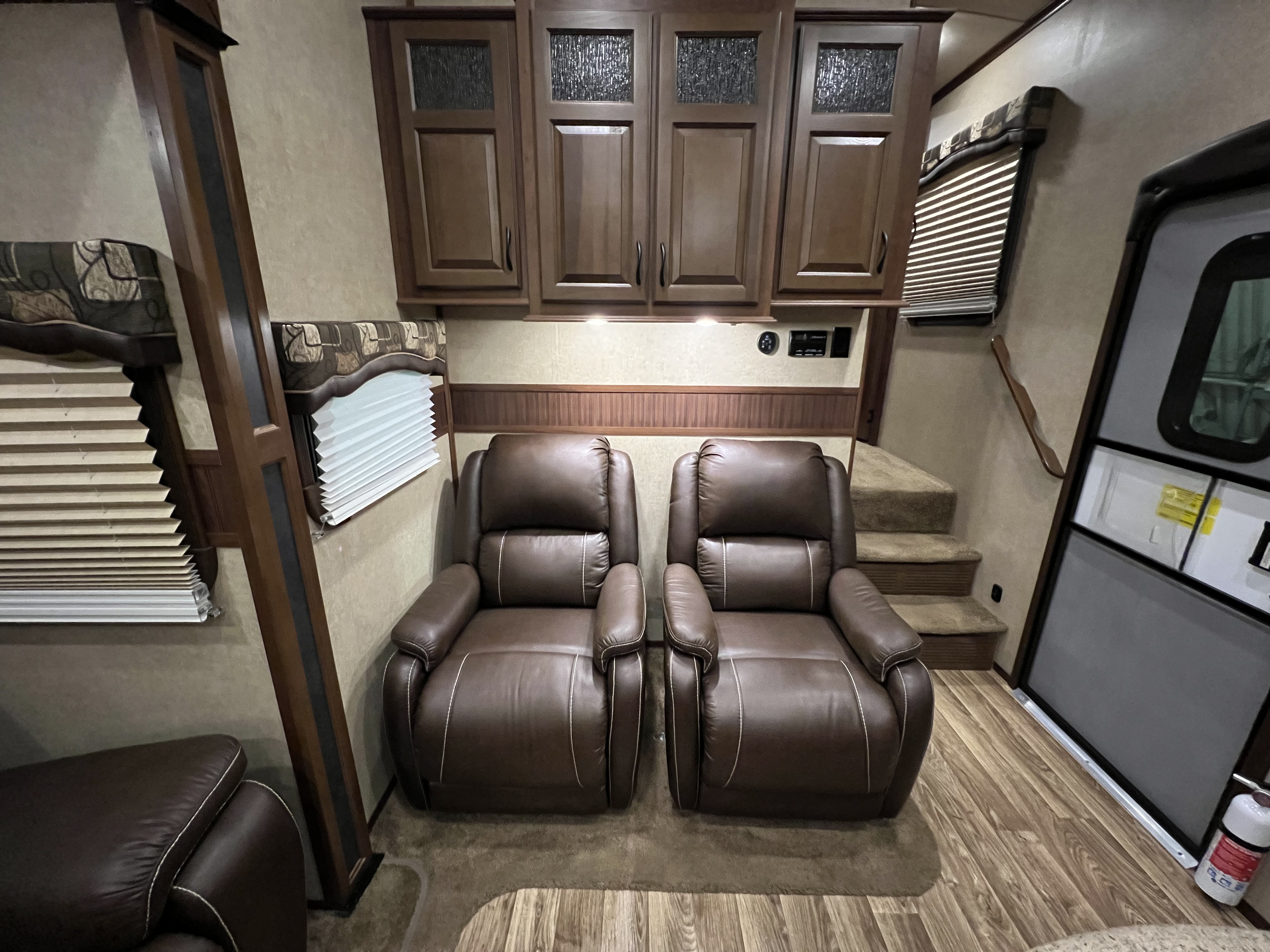 2015 Jayco Eagle Premier 375BHFS - Image 12
