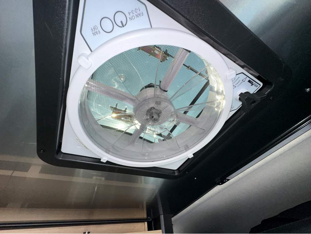 2026 AIRSTREAM RANGELINE - Image 9