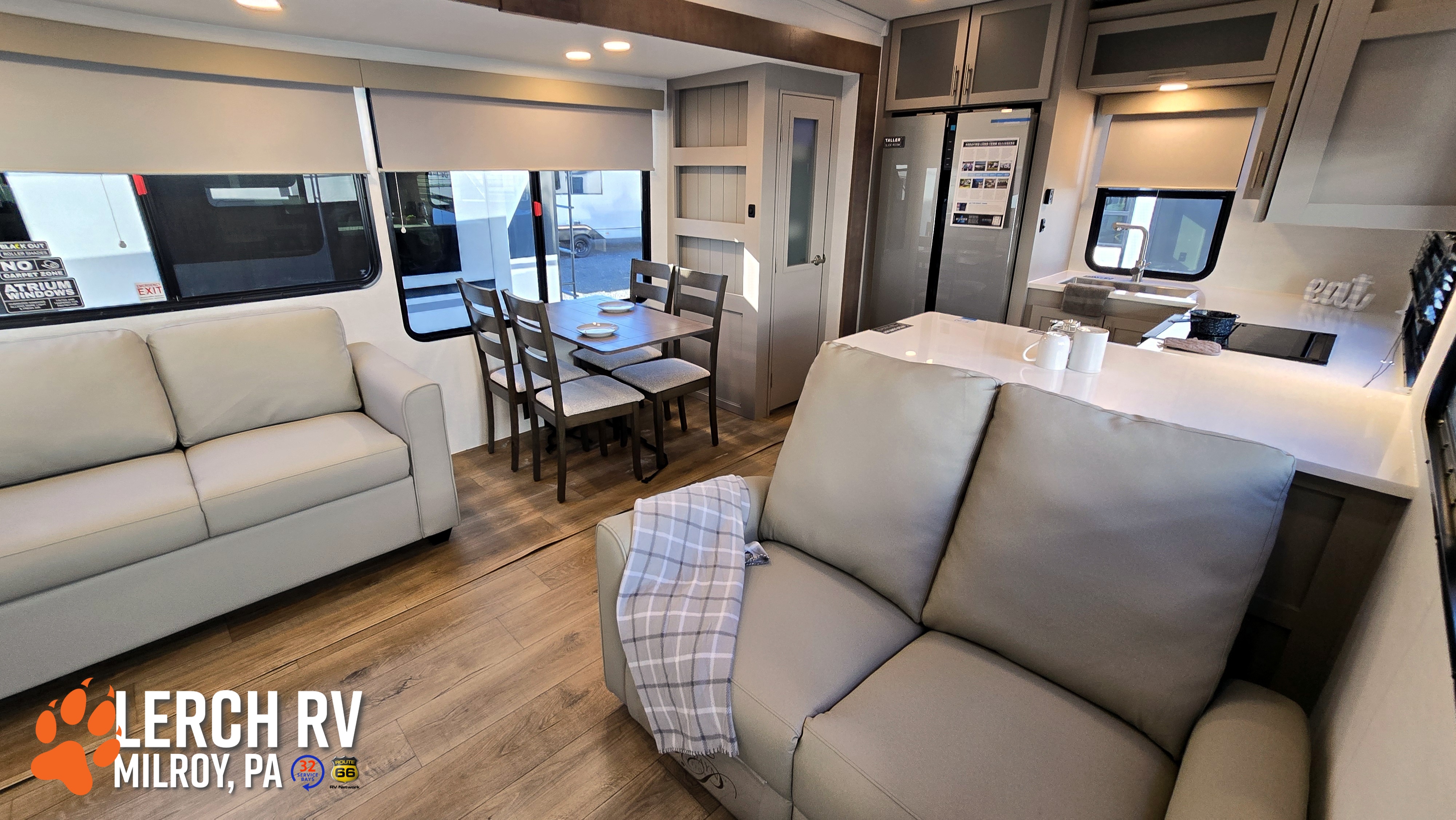 2026 Alliance RV AVENUE 35RKS - Image 8