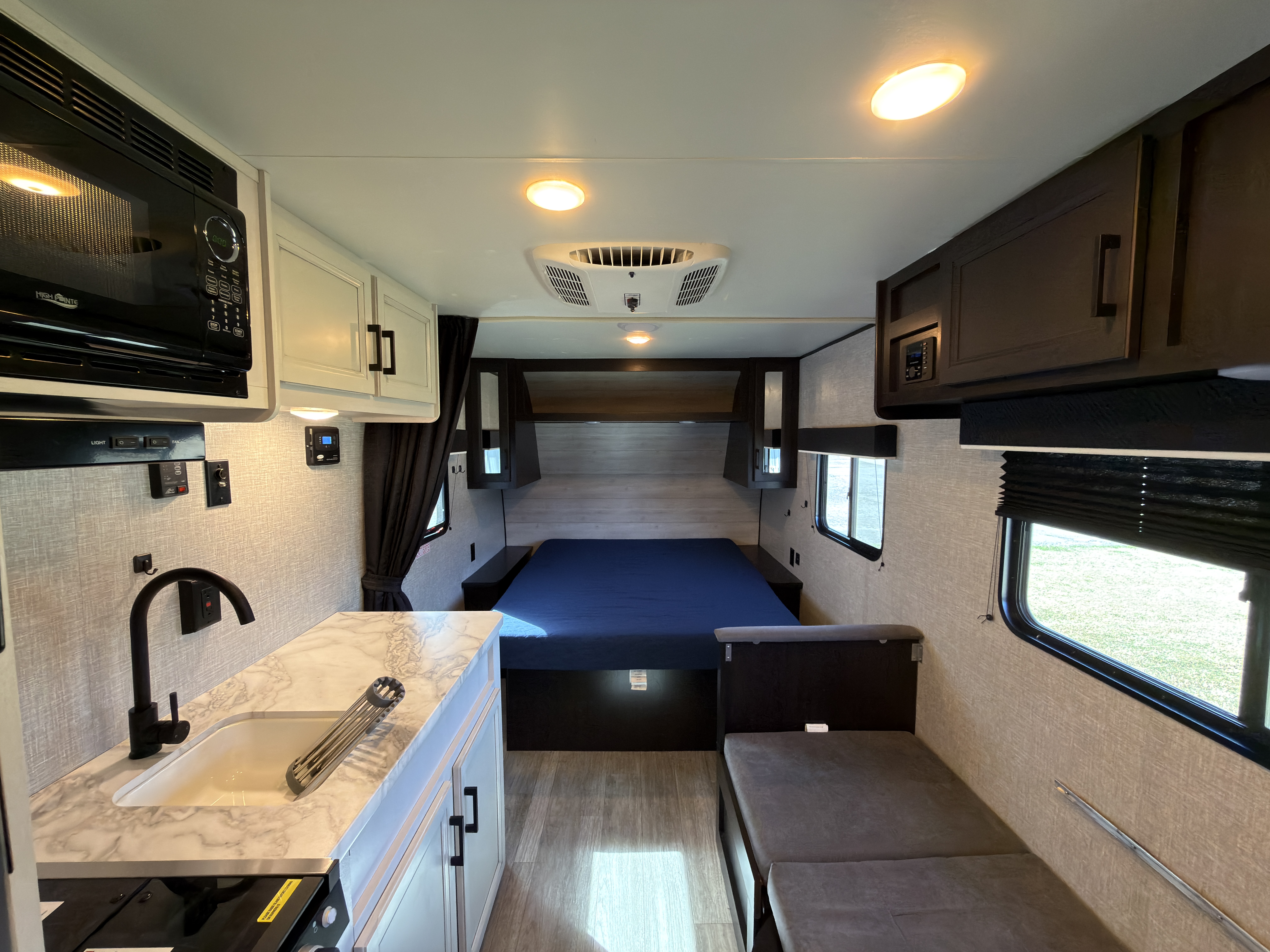 2023 Jayco Jay Flight SLX 195RB - Image 9