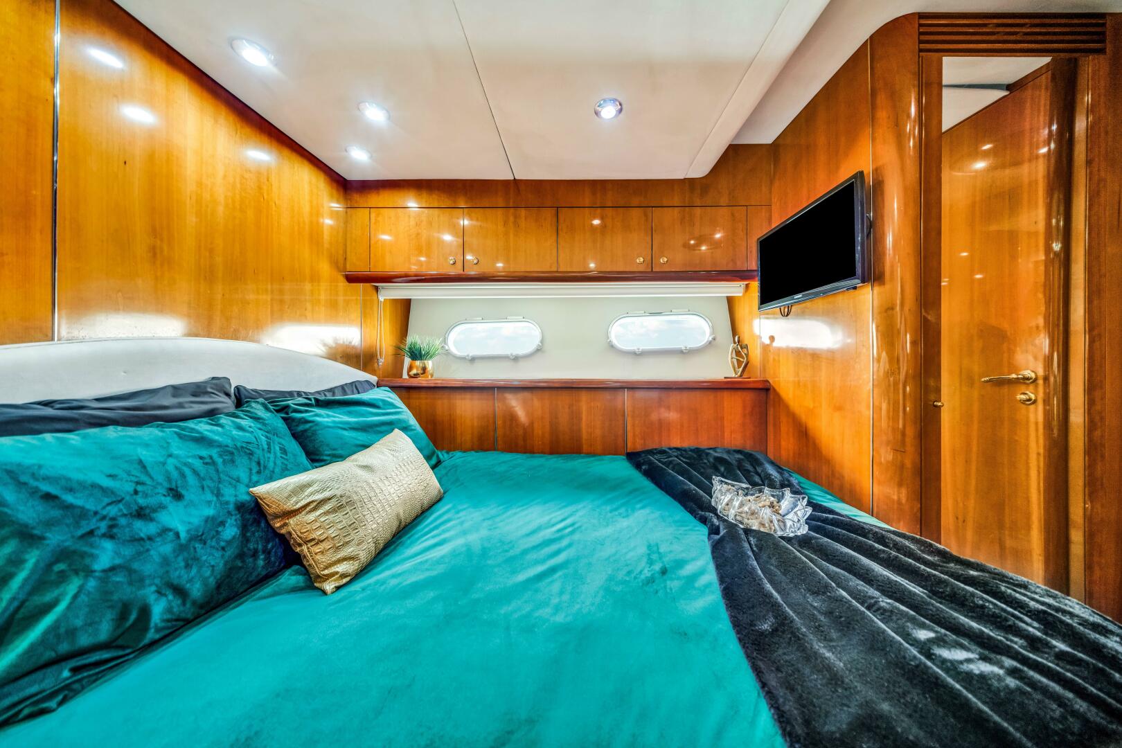 2003 Sunseeker 94 Motor Yacht - Image 26