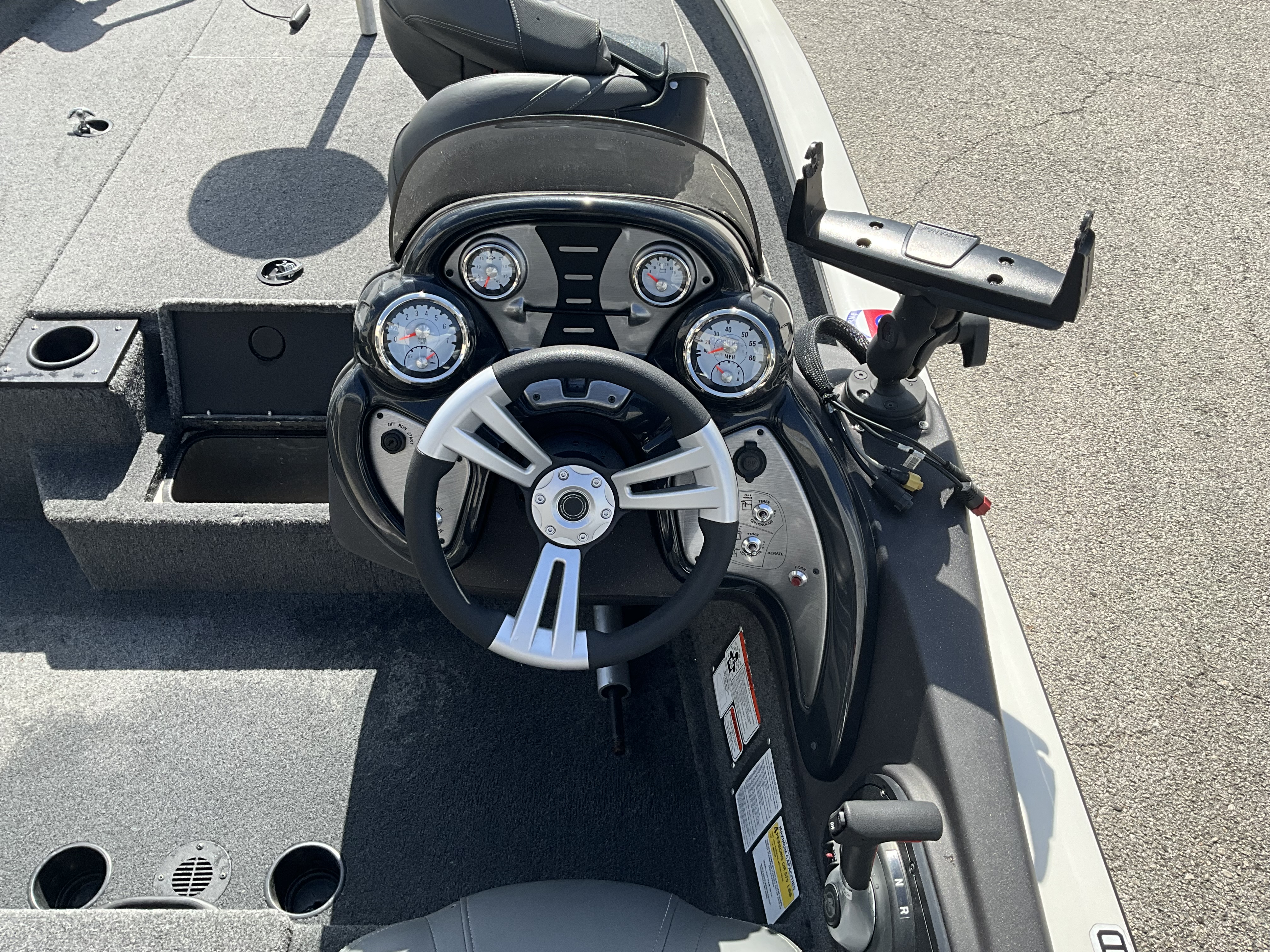 2023 TRACKER 2023 190 TXPRO - Image 8