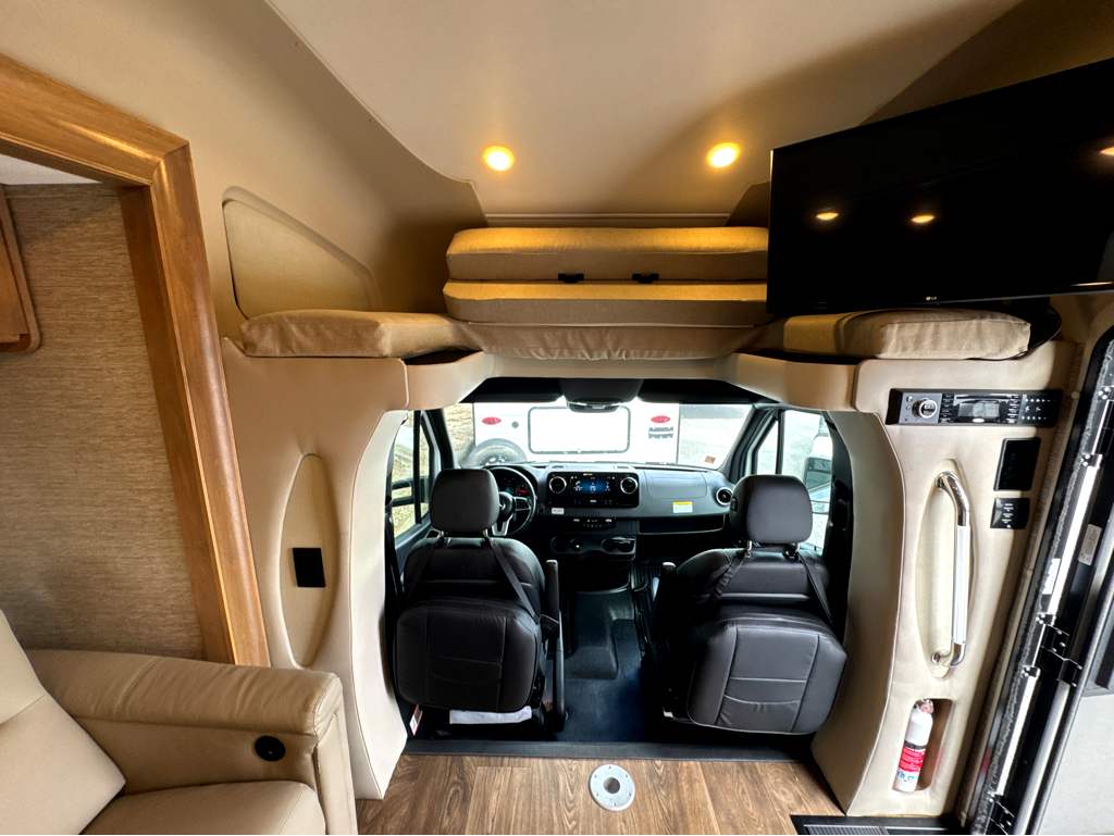 2020 TIFFIN WAYFARER 25 QW - Image 9