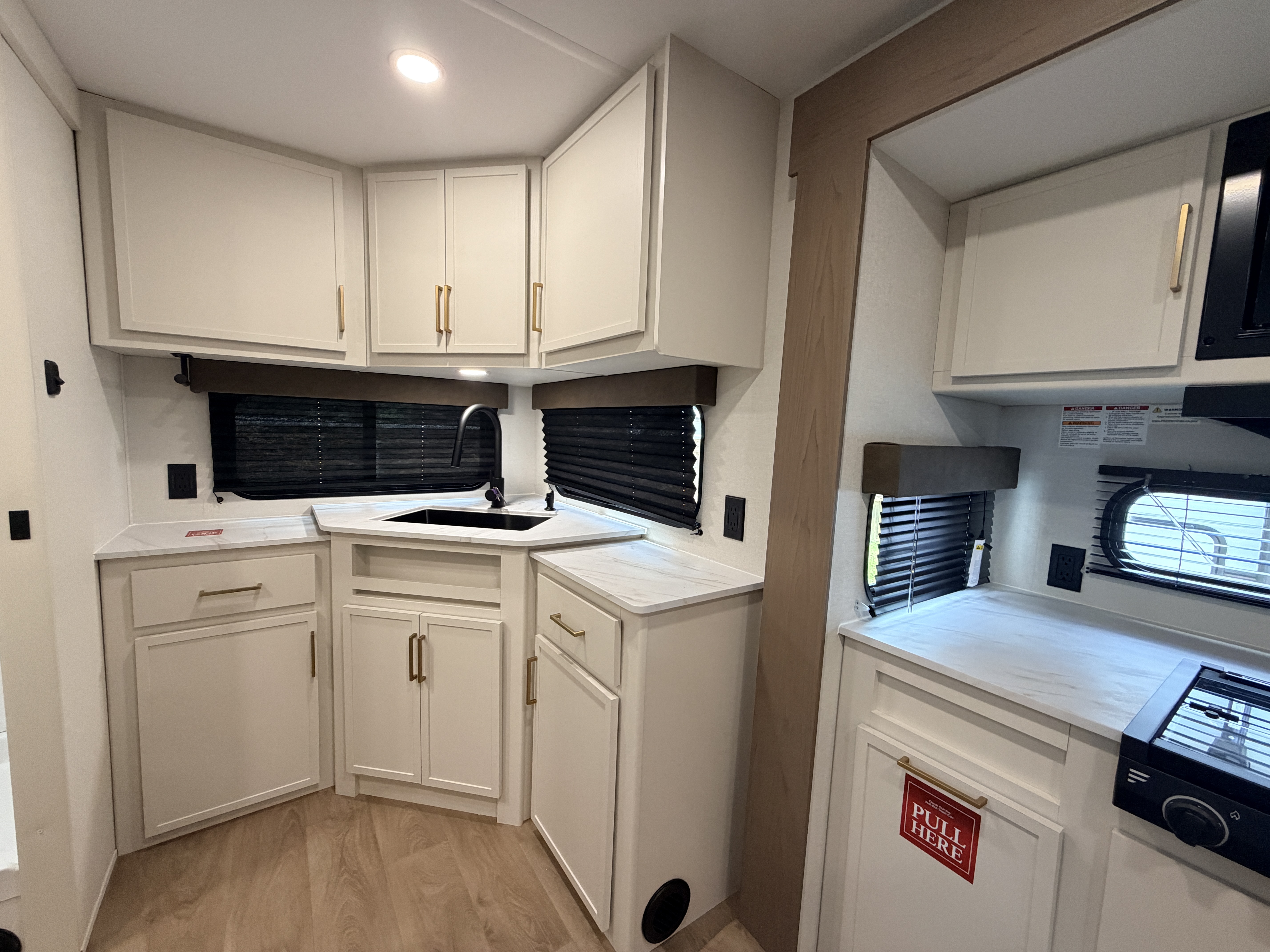 2027 Grand Design Transcend XPLOR 25MLX - Image 17