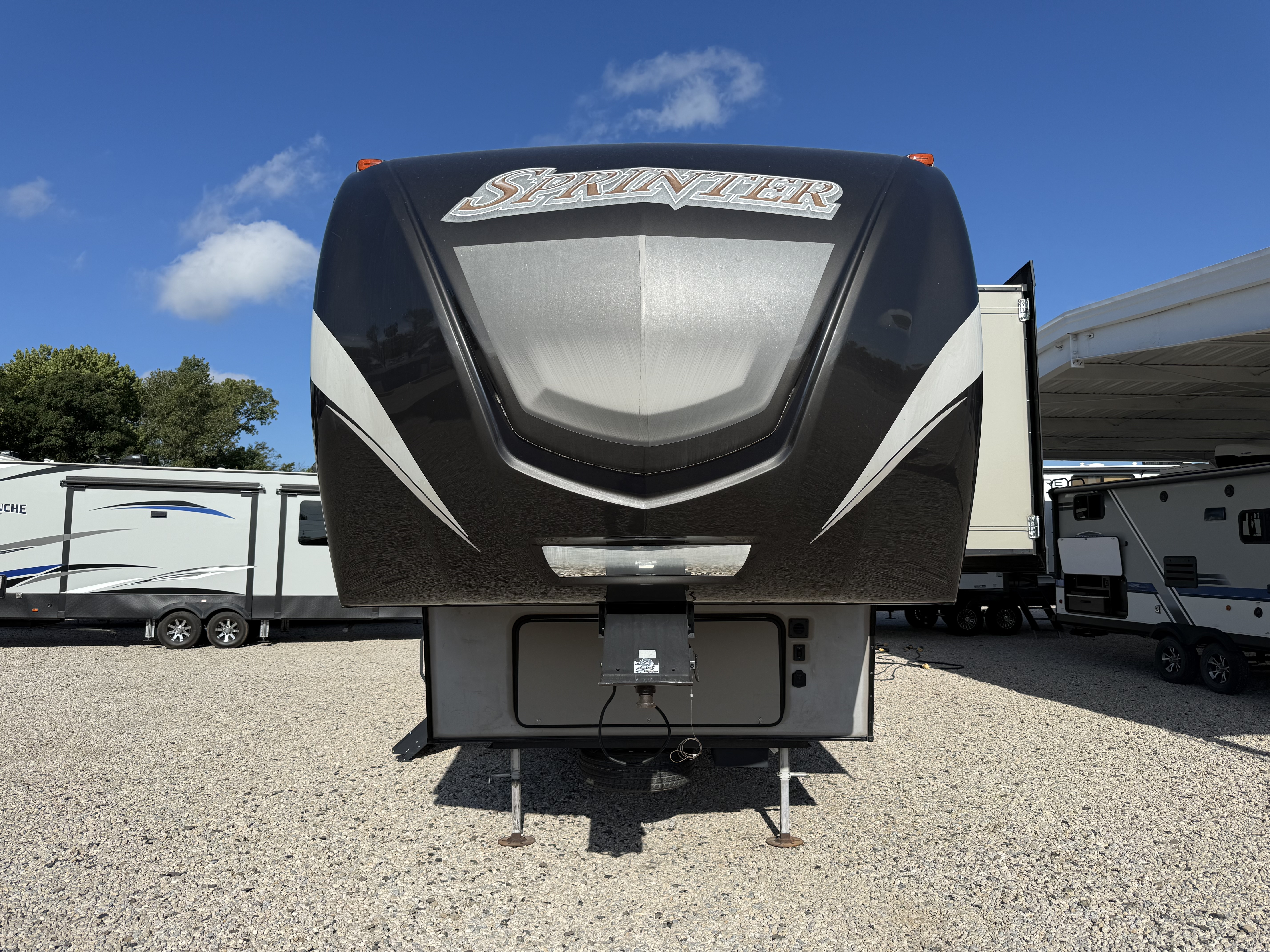 2017 Keystone Sprinter Wide Body 298FWRLS - Image 2