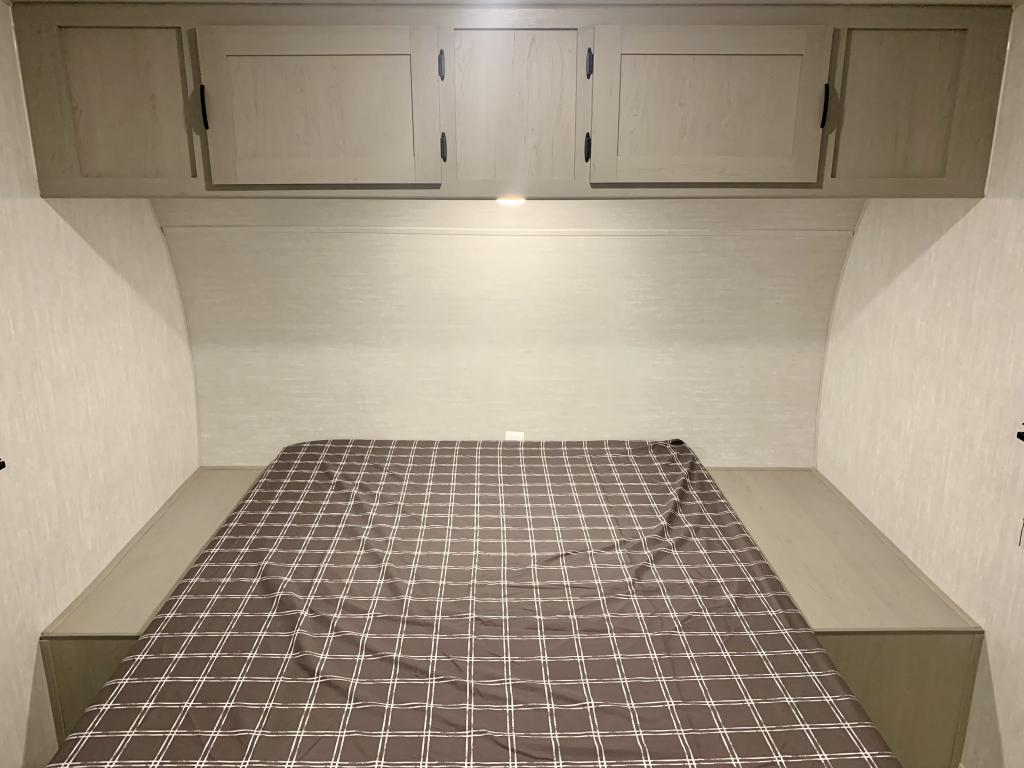 2025 COACHMEN 26BH - Image 21