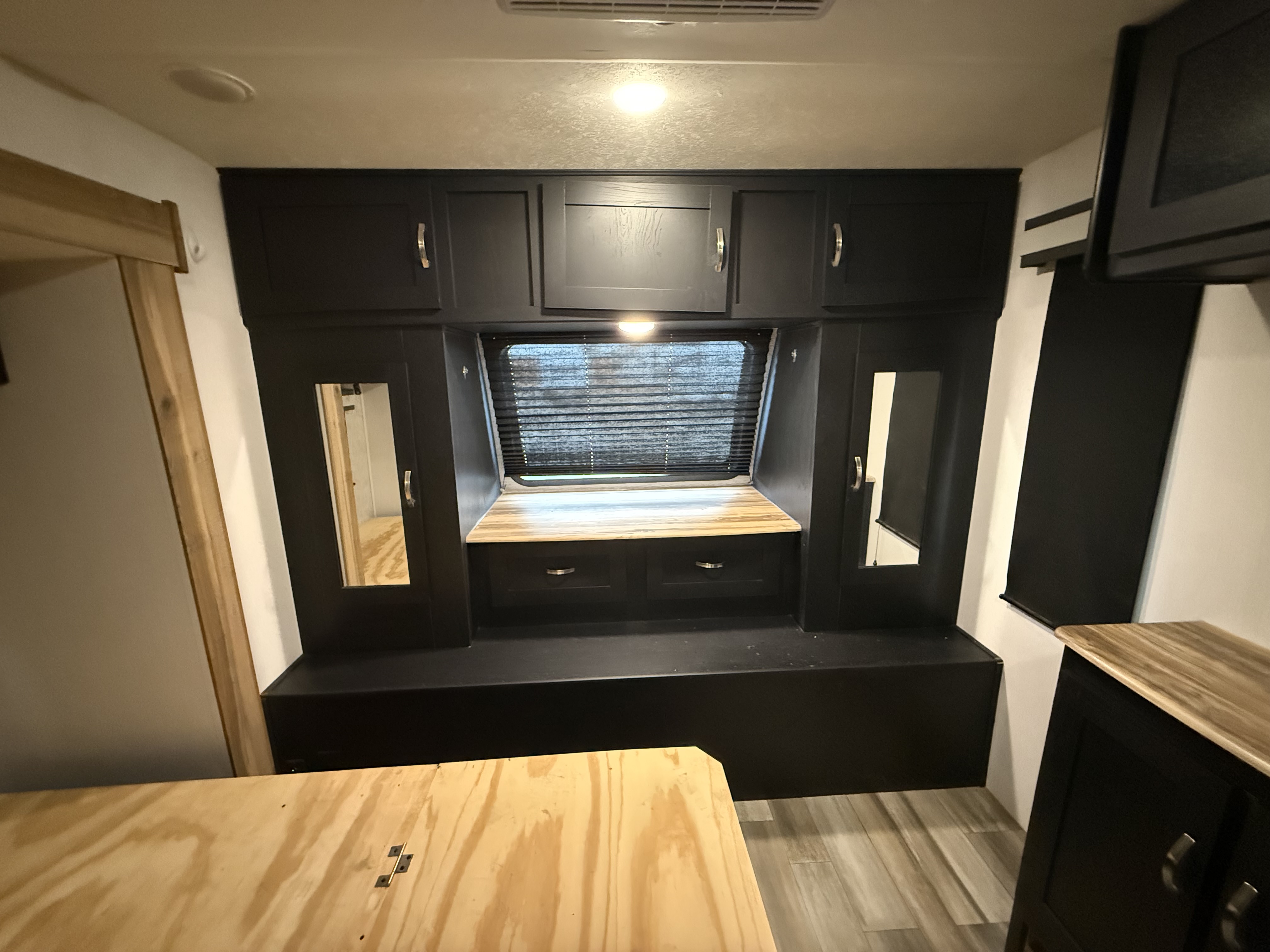 2022 Coachmen Freedom Express Liberty Edition 324RLDSLE - Image 20