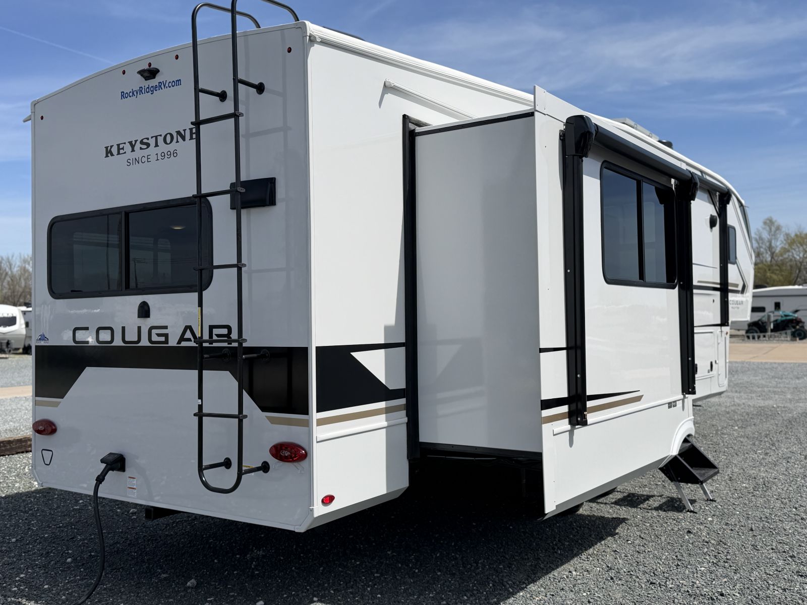 2026 Keystone Cougar Half-Ton 29MBD - Image 7