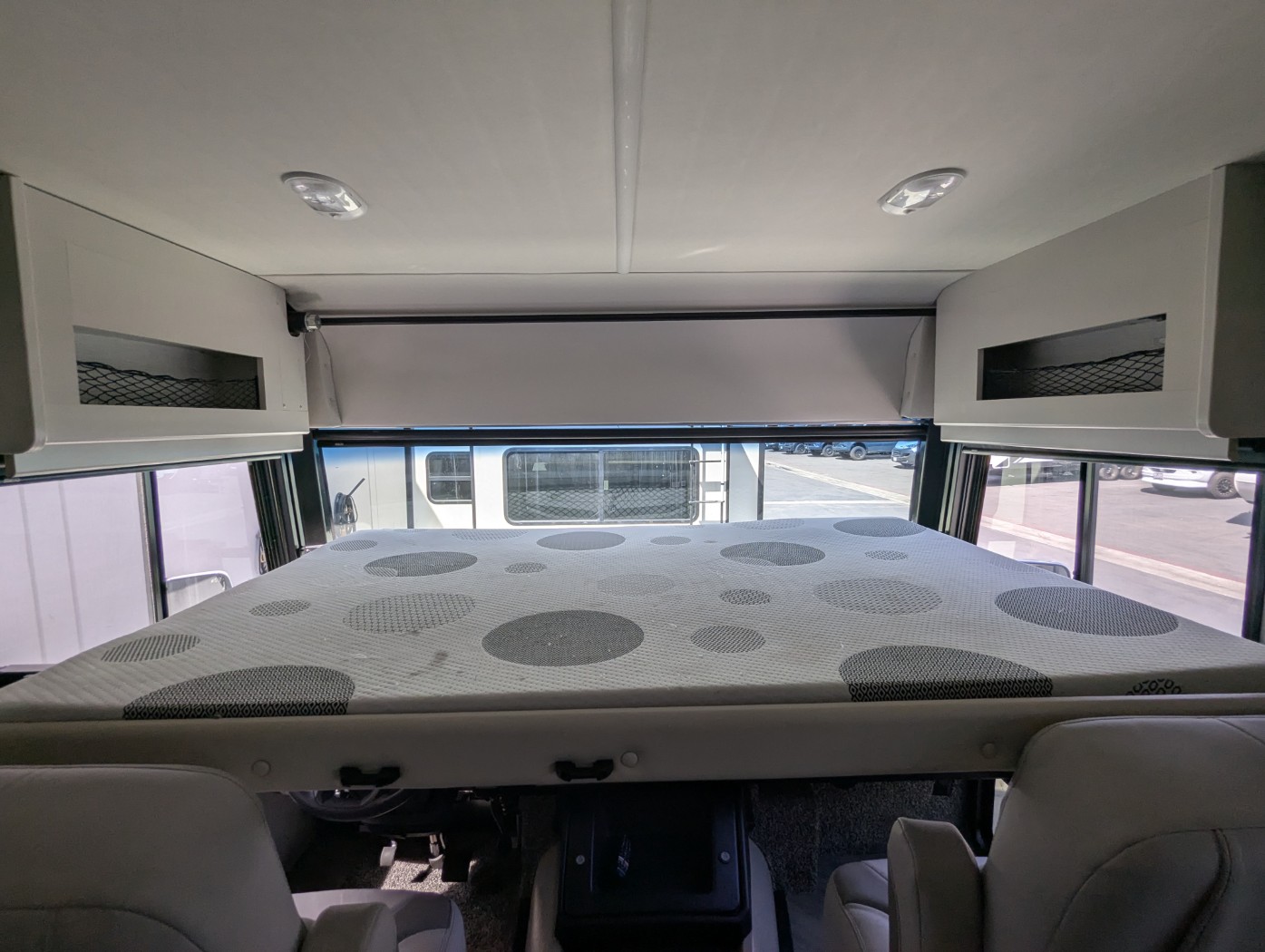 2024 Holiday Rambler Eclipse 34J - Image 9