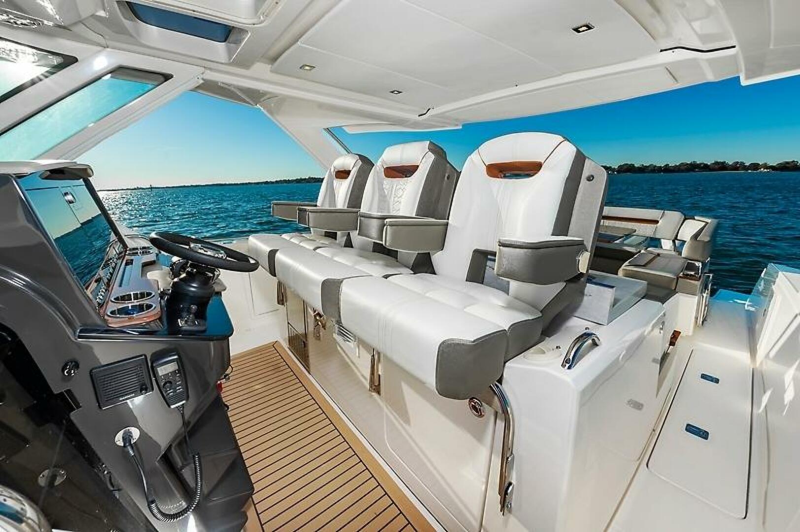 2023 TIARA YACHTS TIARA YACHTS 38 LS Base - Image 12
