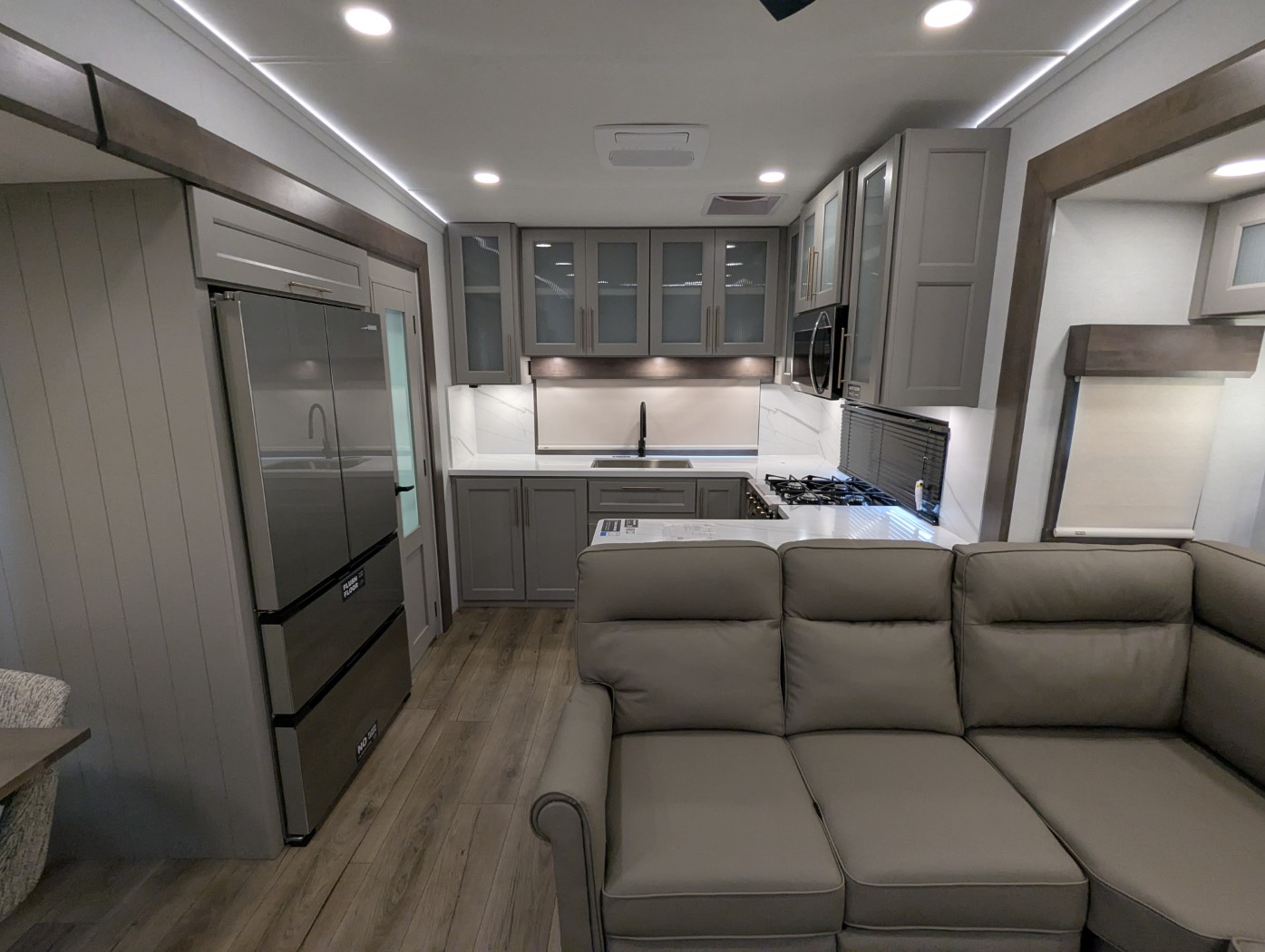 2026 Alliance RV Paradigm 312RK - Image 20