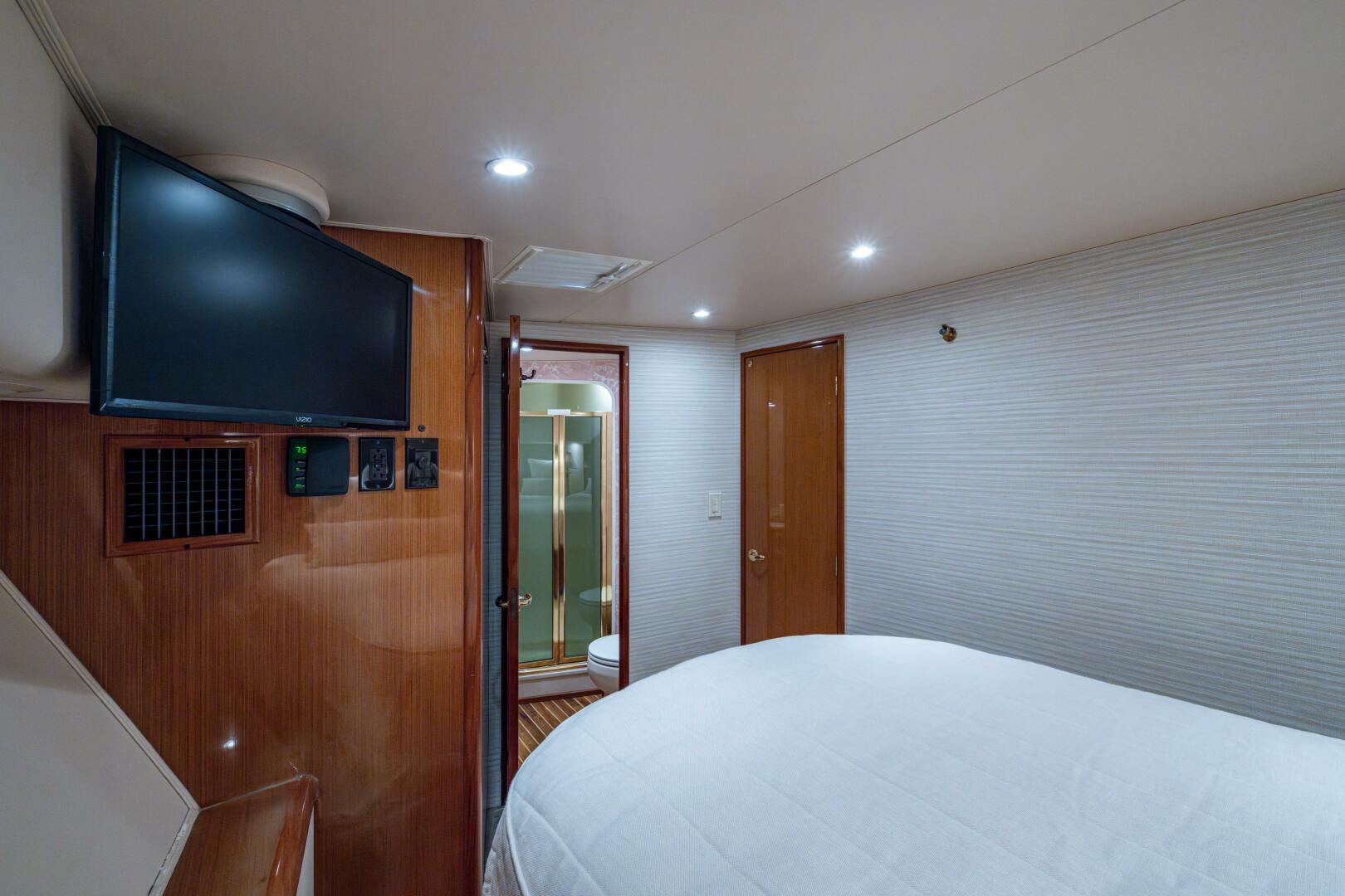 2004 Viking 48 Convertible - Image 19