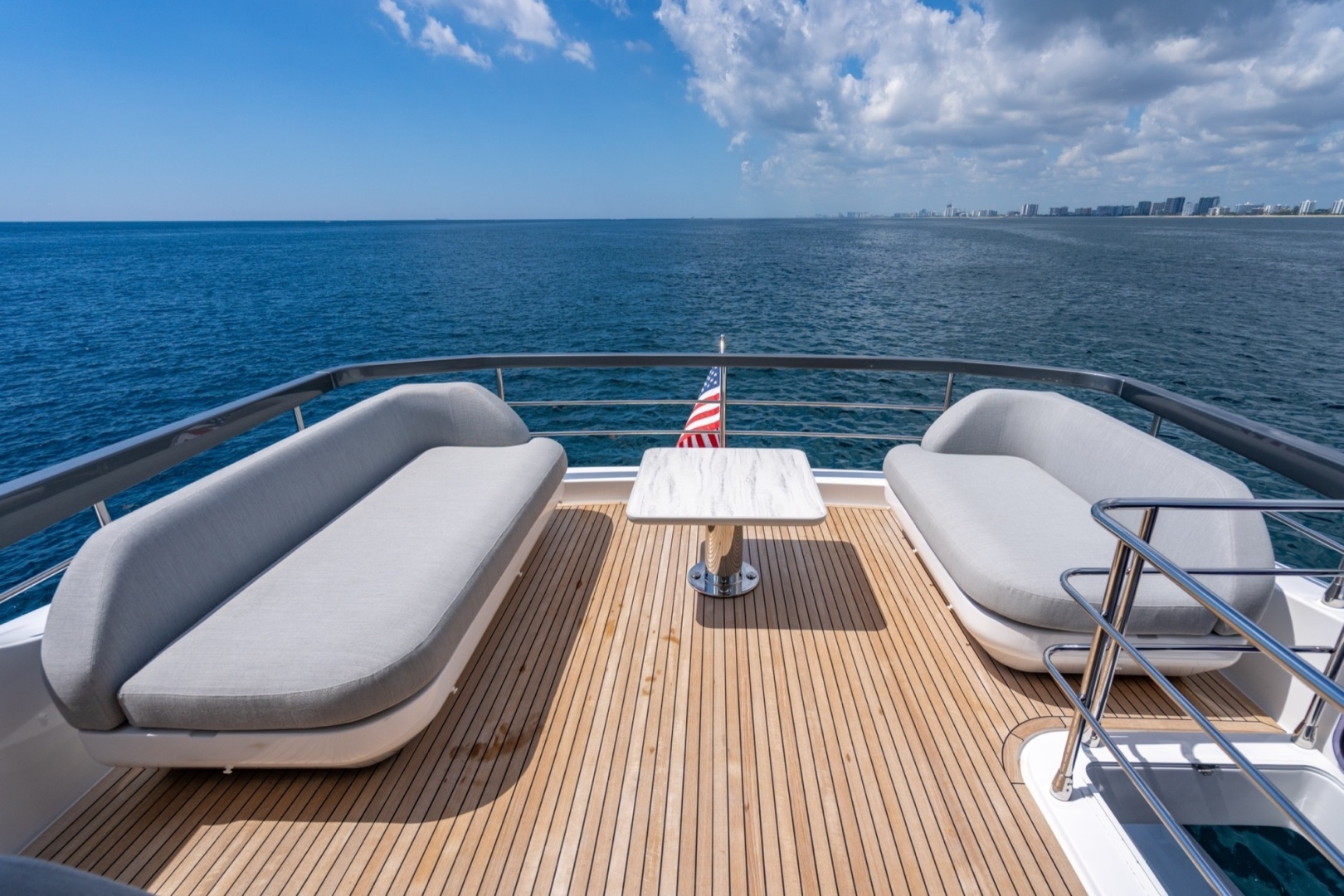 2023 Azimut Azimut Fly 68 Base - Image 27
