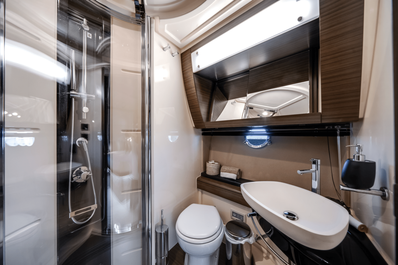 2017 Azimut 55S - Image 24