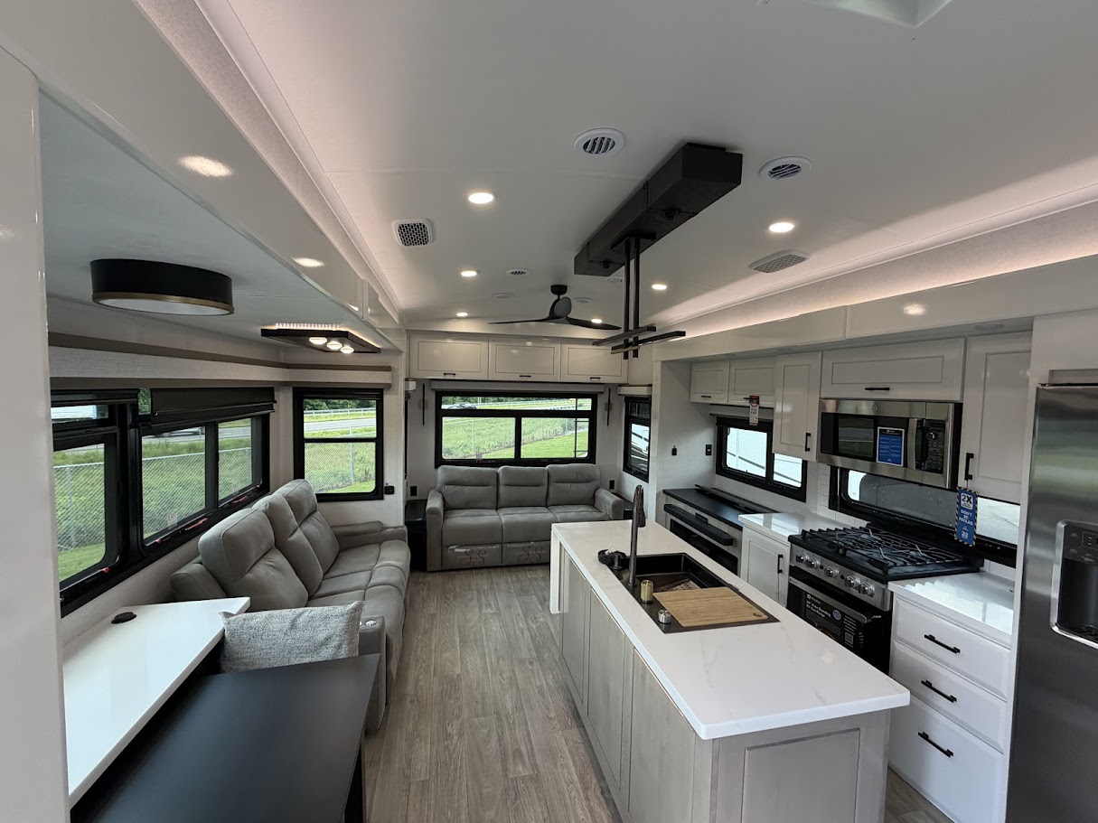 2027 JAYCO PINNACLE 32RLTS - Image 53