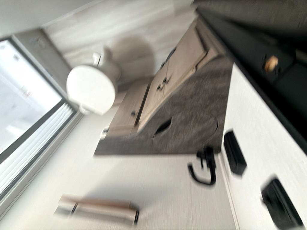 2026 FOREST RIVER SUNSEEKER 2400BDS - Image 33