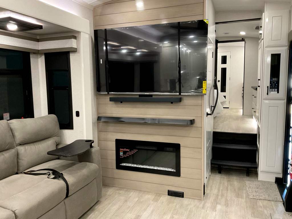 2026 JAYCO PINNACLE 38 FBRK - Image 14