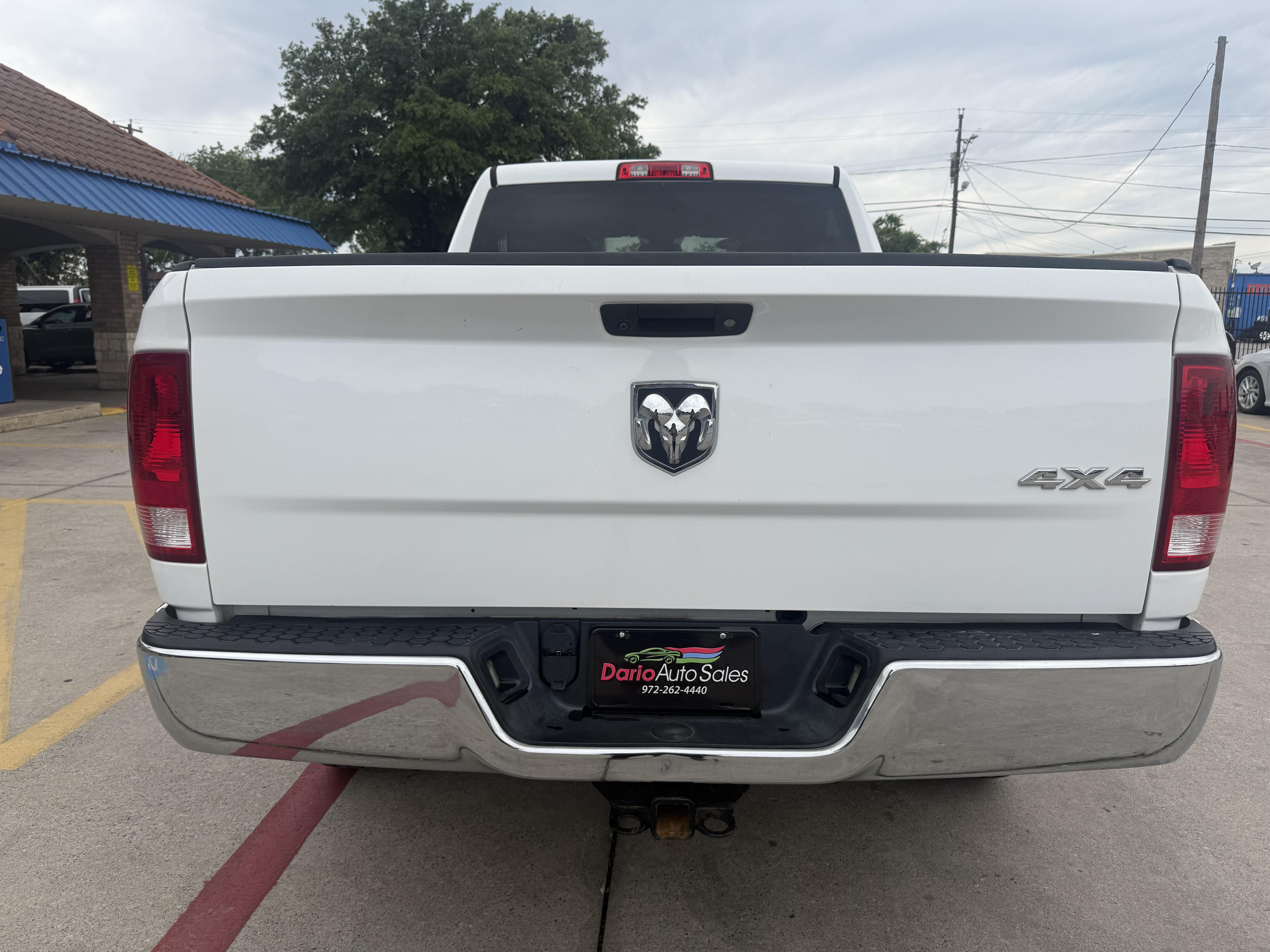 2016 Ram 1500 Pickup-V8 Crew Cab Tradesman 4WD - Image 17