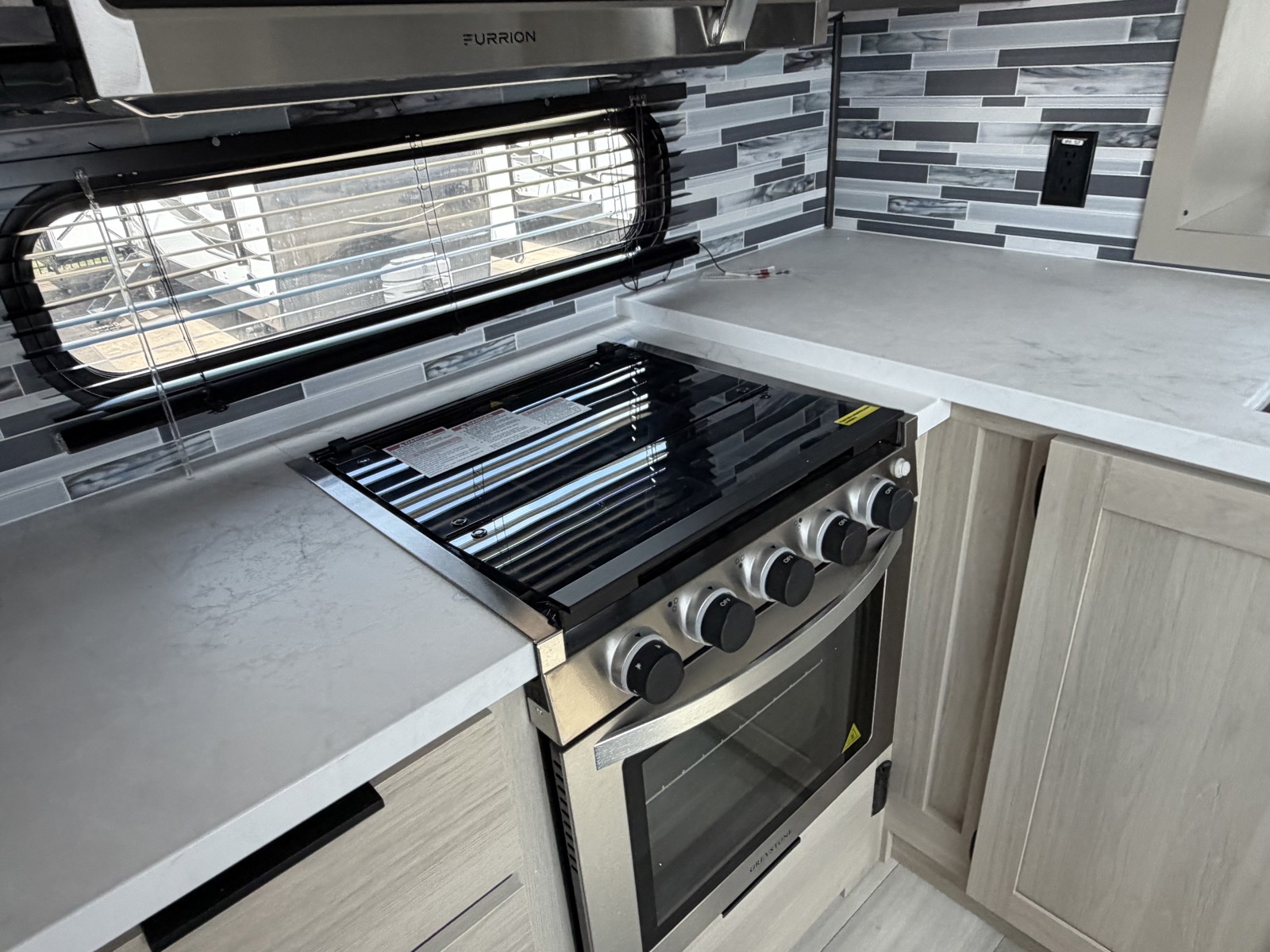 2026 FOREST RIVER 37GALLEY - Image 32