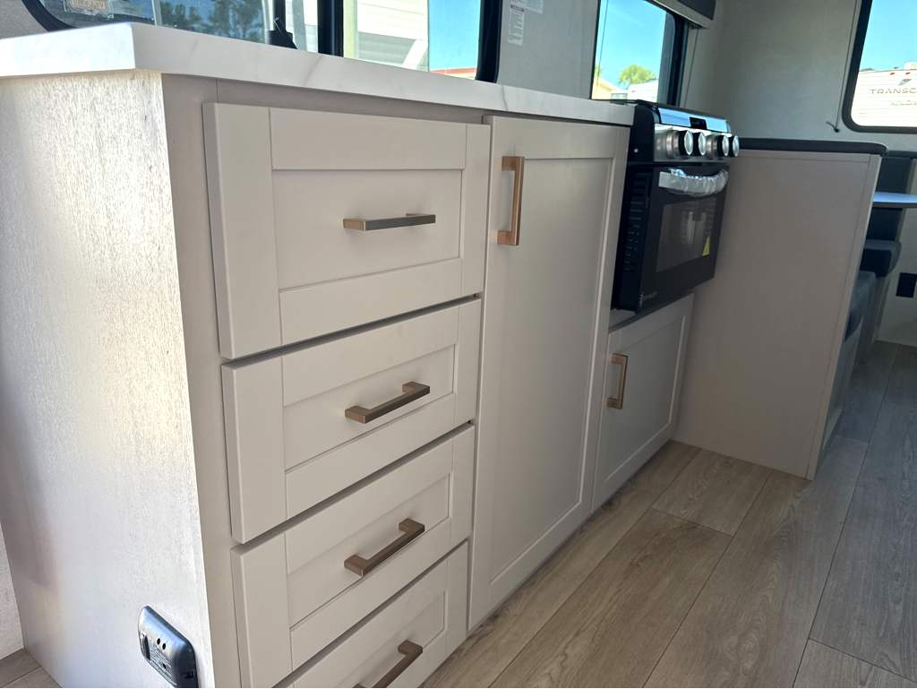 2027 Jayco Jay Flight SLX 210QB - Image 11