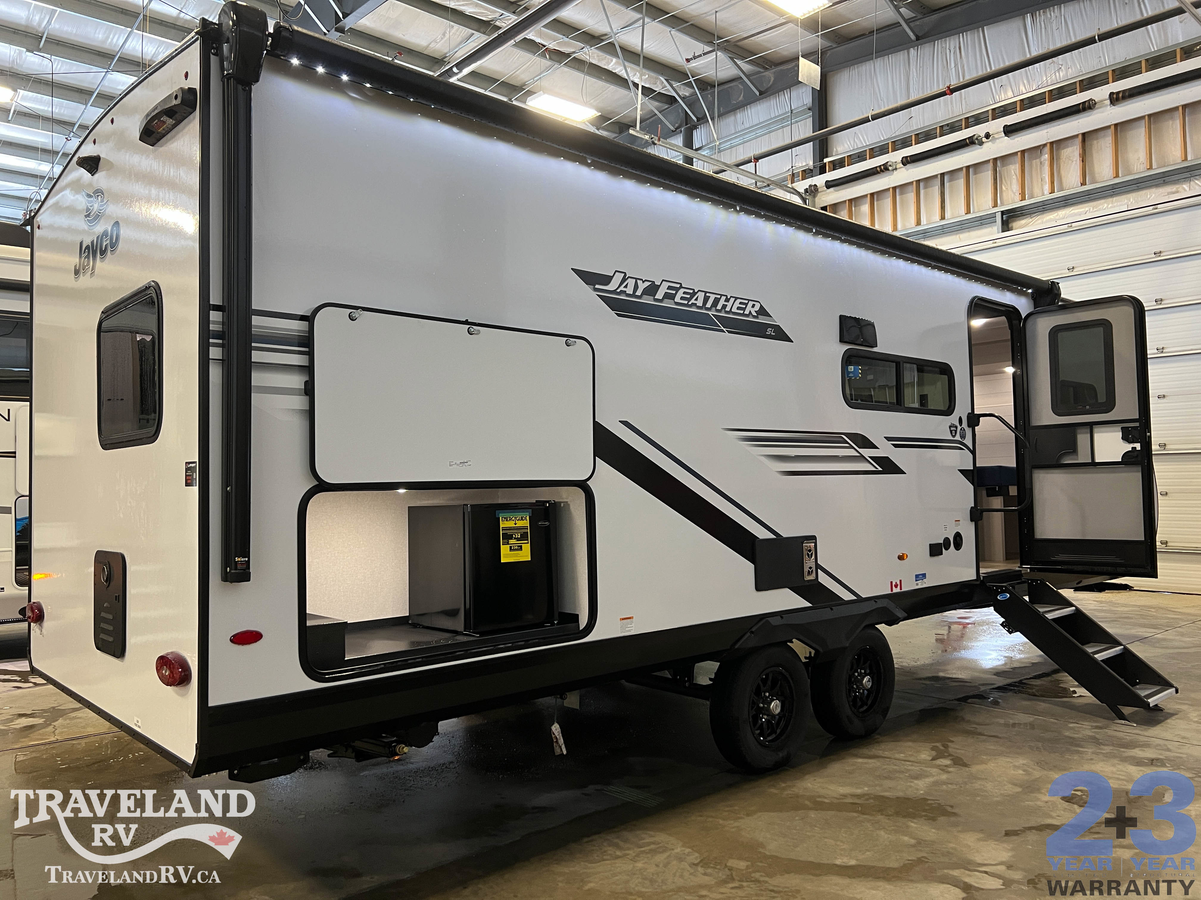 2026 JAYCO Jay Feather 26BHSL - Image 6