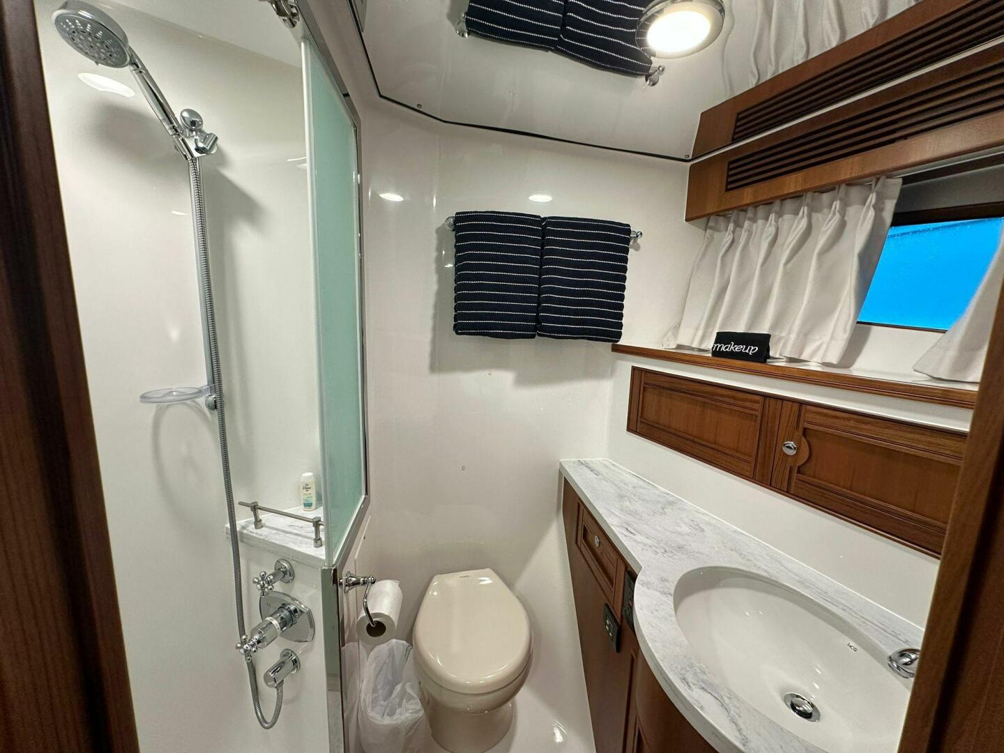 2023 Marlow Explorer 66E - CB - Image 28