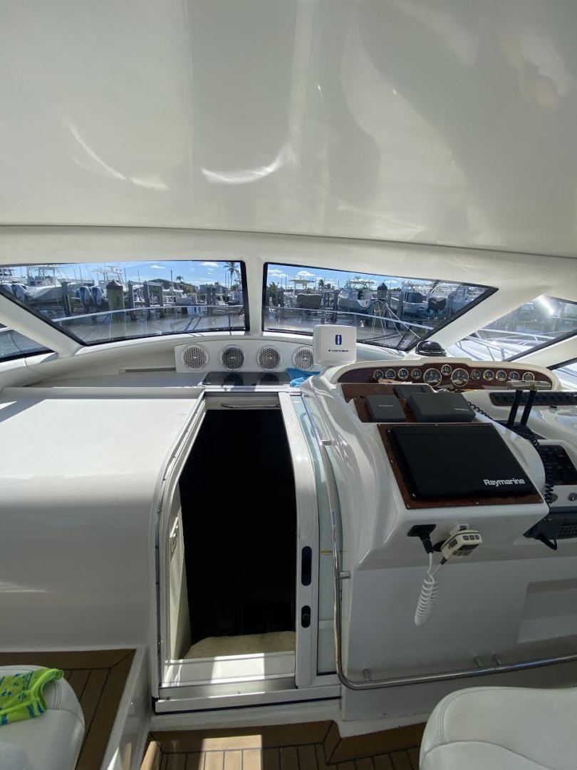 2000 Carver Trojan 440 Express - Image 20