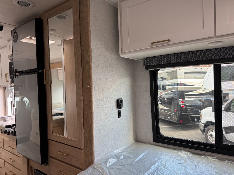 2026 Thor Motor Coach Four Winds 25Z - Image 17
