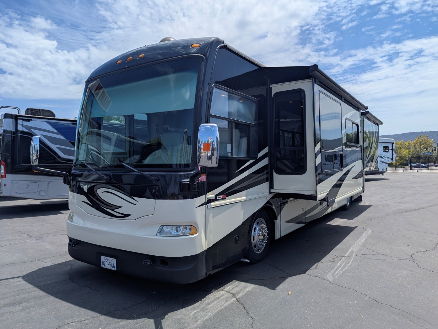 2011 DAMON ASTORIA 40KT - Image 3