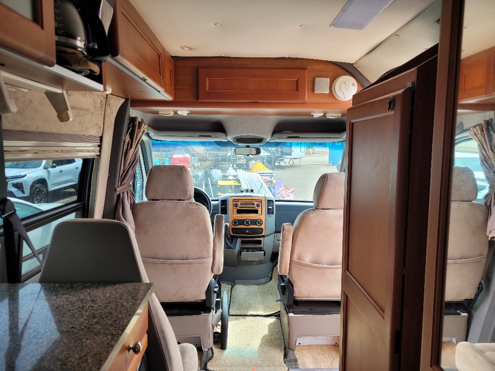 2008 Roadtrek Adventurous RS - Image 22