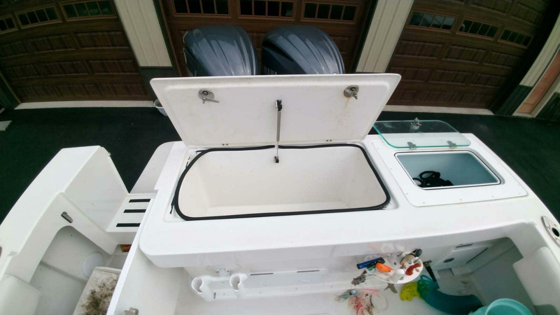 2024 Parker 2820 XLD Sport Cabin - Image 18