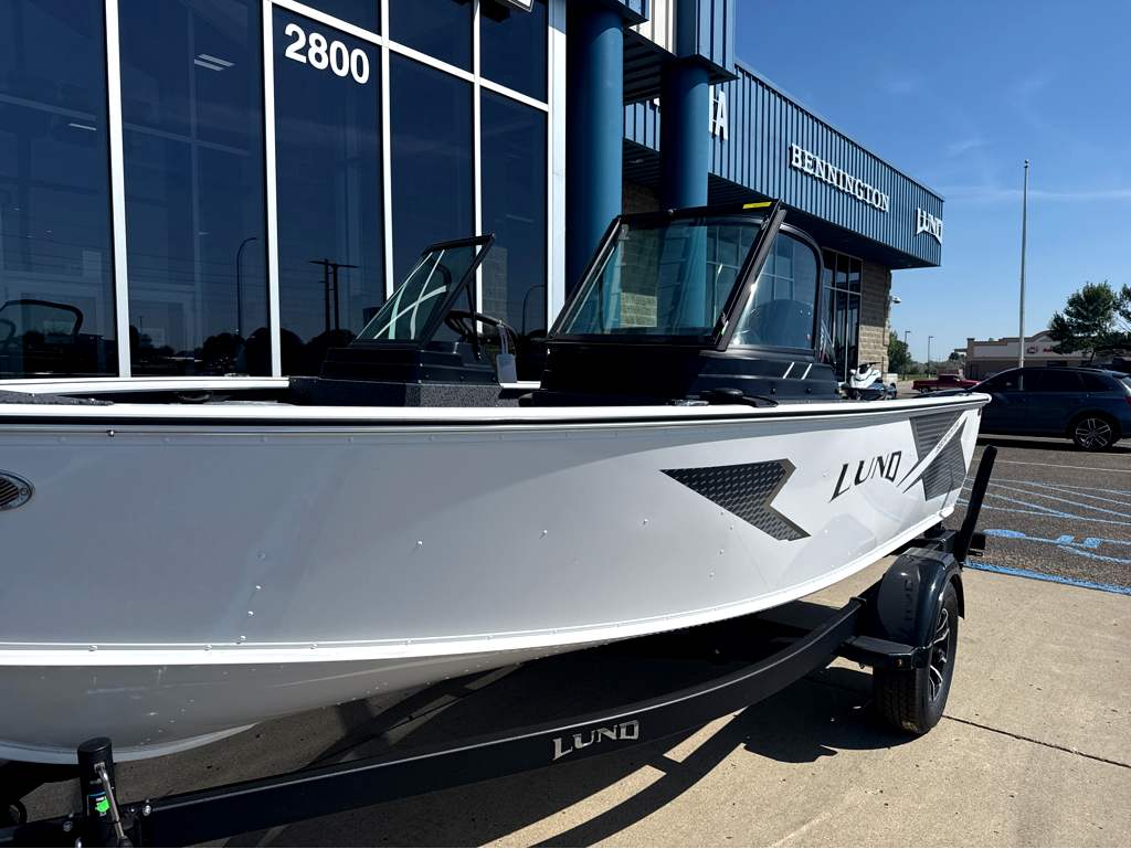 2027 Lund 1800 Adventure Sport - Image 3