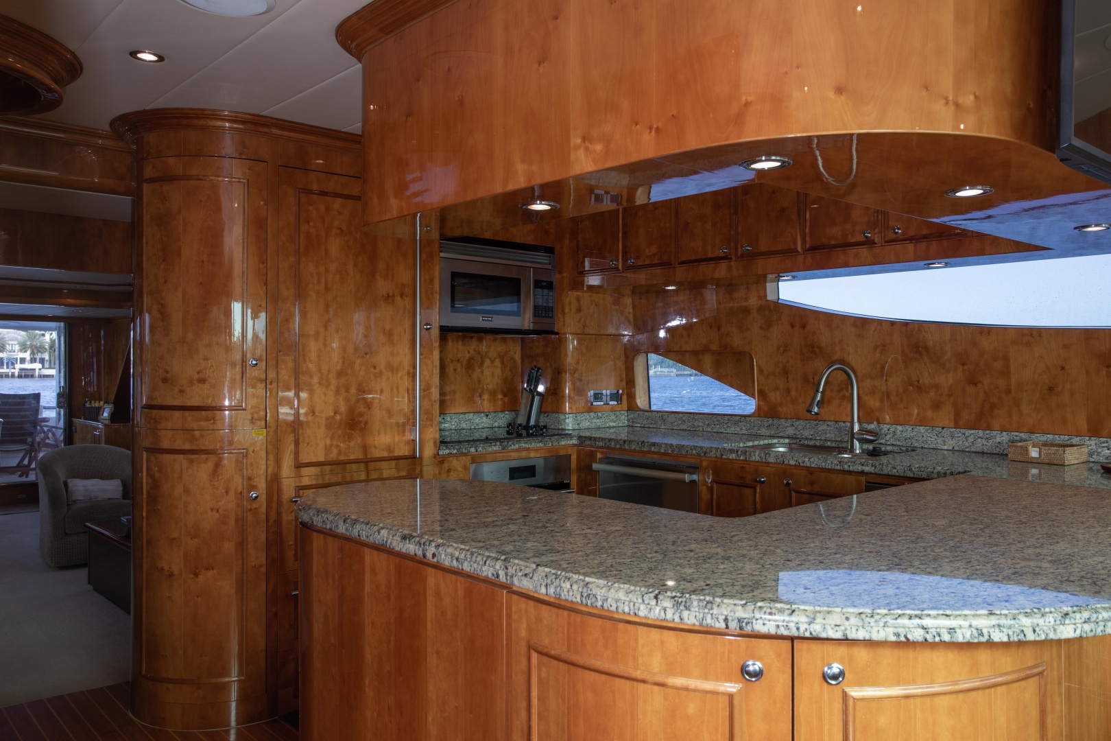 2007 Horizon Elegance 82 - Image 10