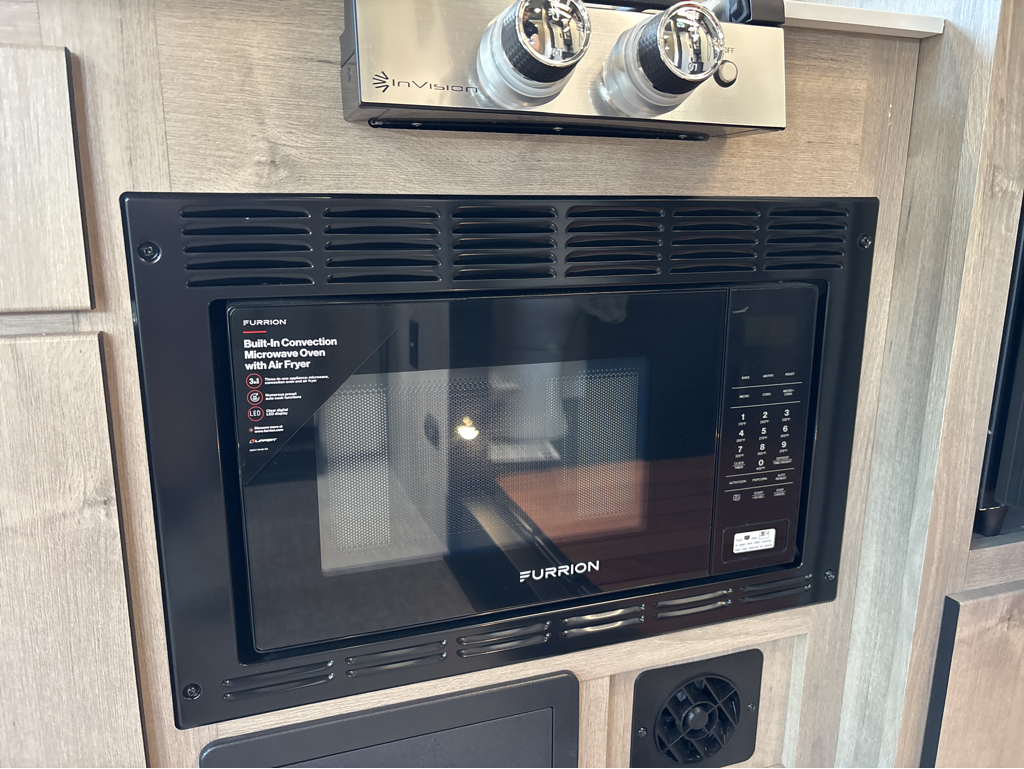 2026 Grand Design Lineage Series M 25TK - Image 15