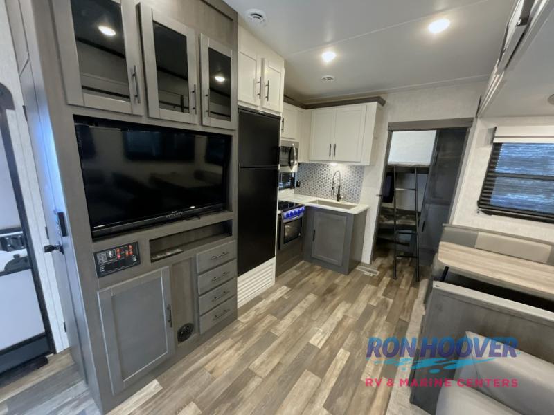 2024 CROSSROADS 28BH - Image 7