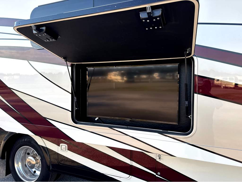 2023 COACHMAN ENCORE 355DS - Image 7