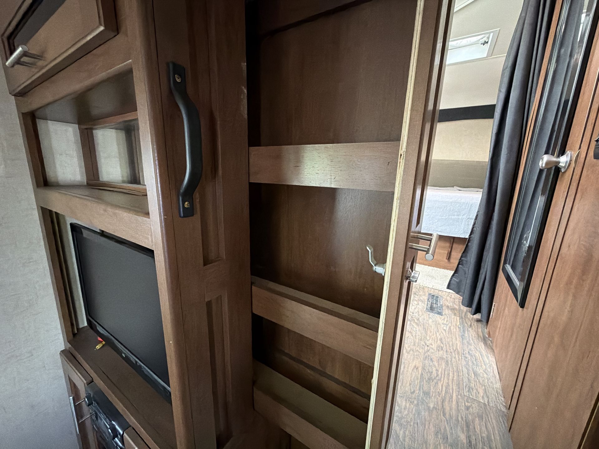 2015 Forest River Wildcat Maxx 242RLX - Image 35