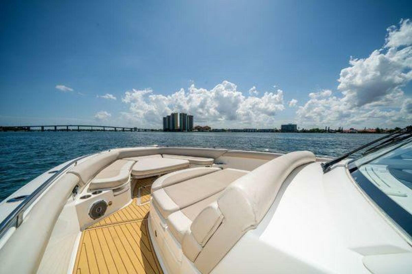 2017 Boston Whaler 42 Outrage - Image 21
