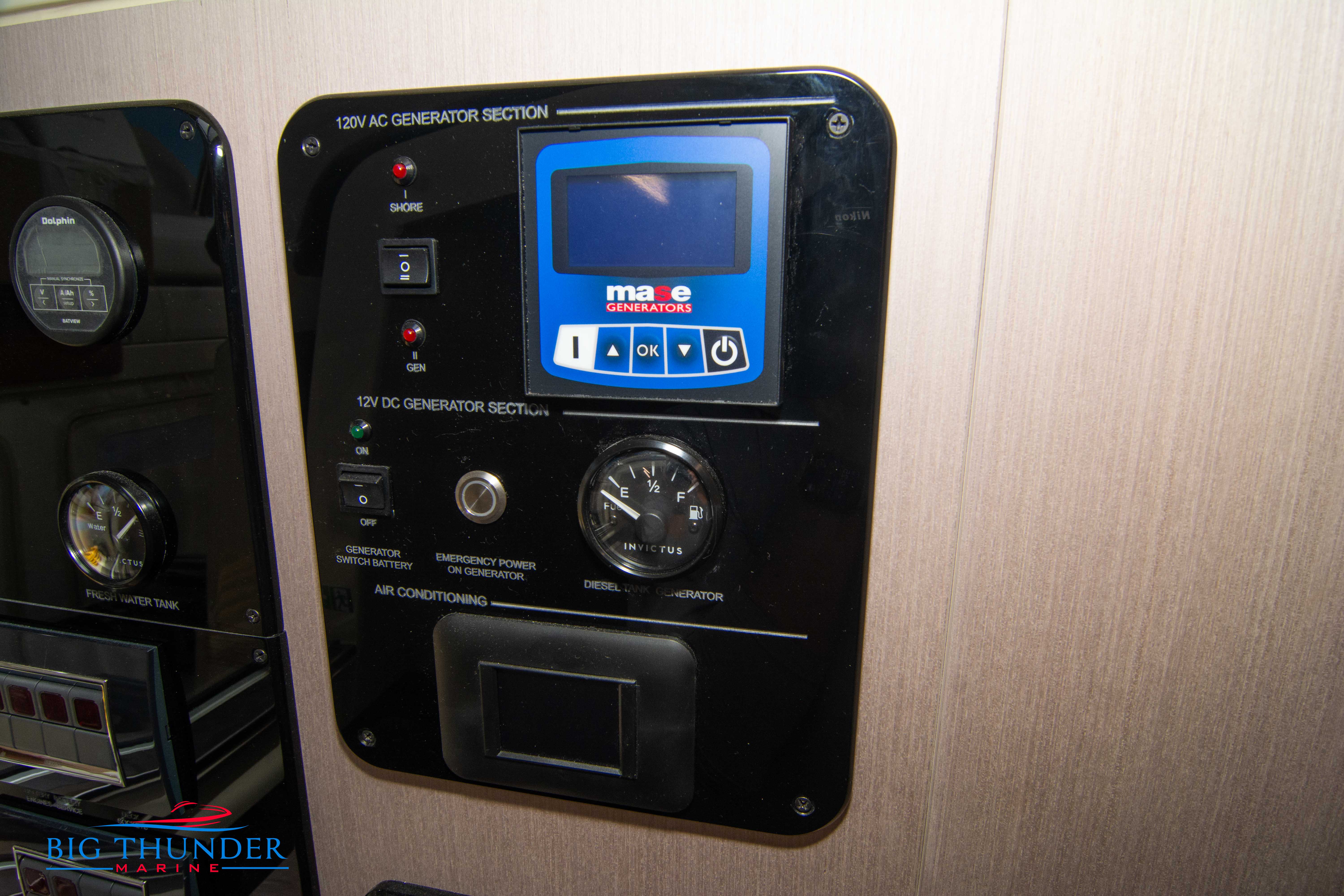 2024 Invictus GT320S - Image 63