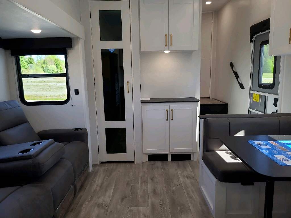 2026 Jayco Eagle SLE 24MLE - Image 7