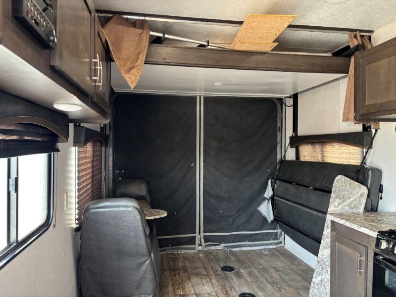 2019 Forest River Sandstorm T220 - Image 7
