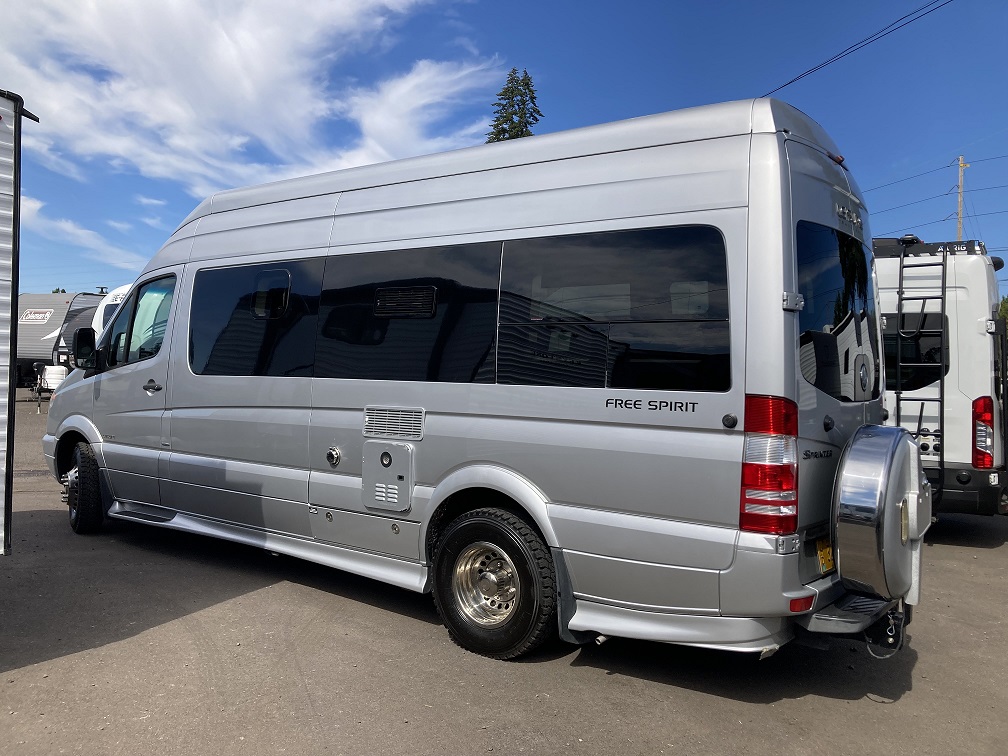 2014 Leisure Travel Free Spirit FS22 - Image 5