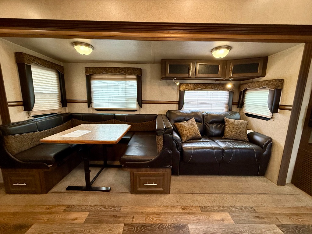 2016 Rockwood 8280WS - Image 11