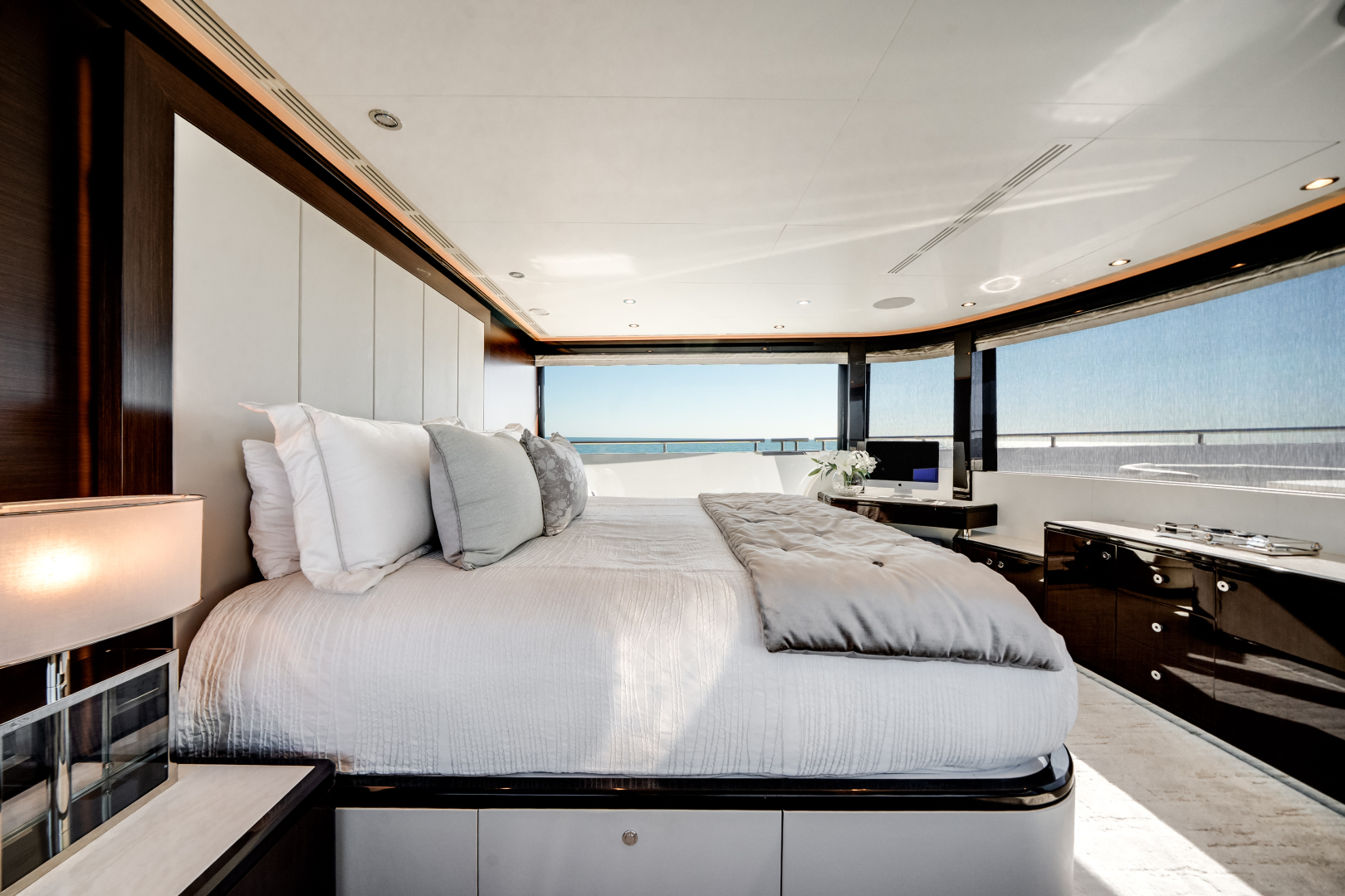 2022 Ocean Alexander 37L - Image 41