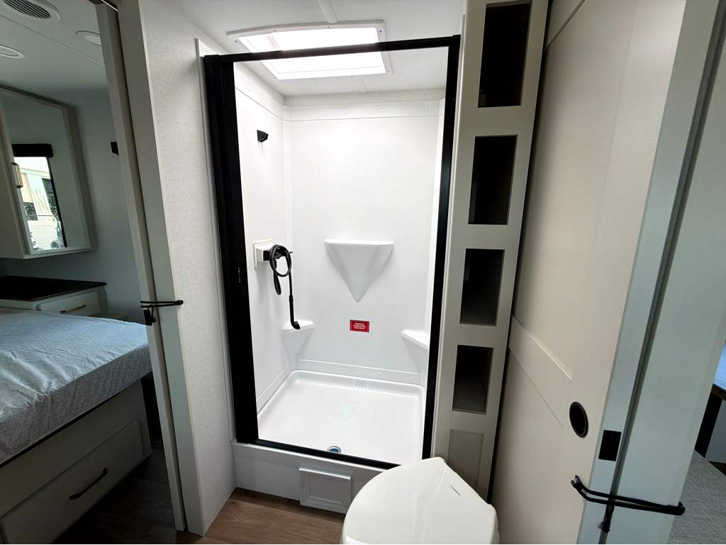 2027 GRAND DESIGN IMAGINE 23LDE - Image 22