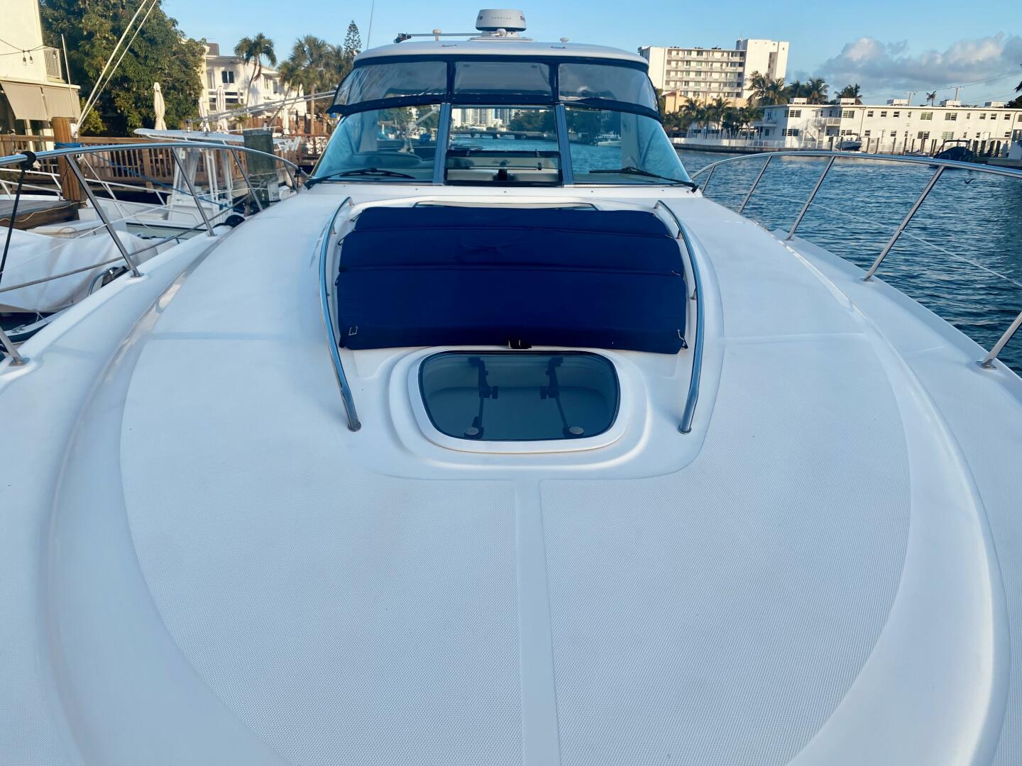 2005 Sea Ray 420 Sundancer - Image 21