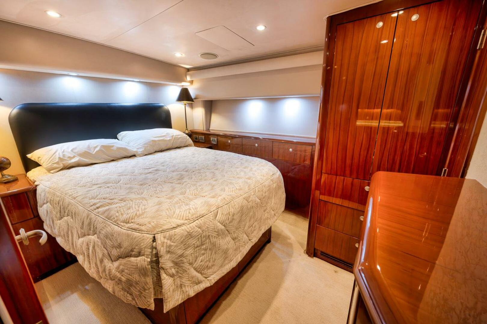 2007 Viking 52 Sport Coupe - Image 28